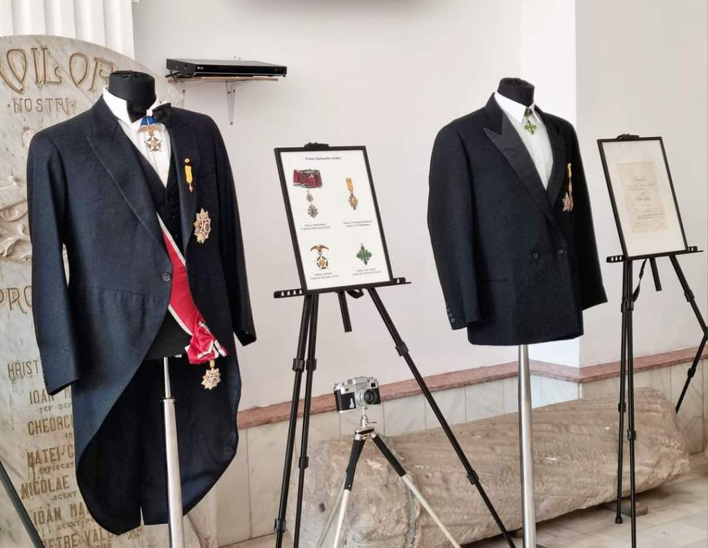 Colecția diplomatului Gheorghe Luca expusă în premieră la Muzeul Județean Gorj „Alexandru Ștefulescu”