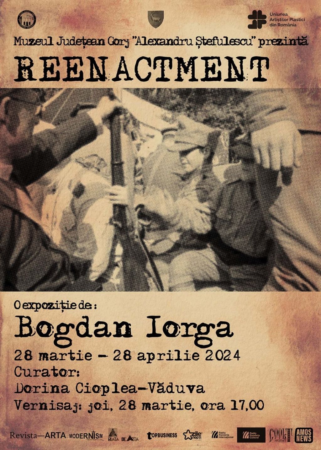 Târgu Jiu. Expoziția de fotografie ”Reenacment” a artistului Bogdan Iorga, la Muzeul Județean Gorj „Alexandru Ștefulescu”